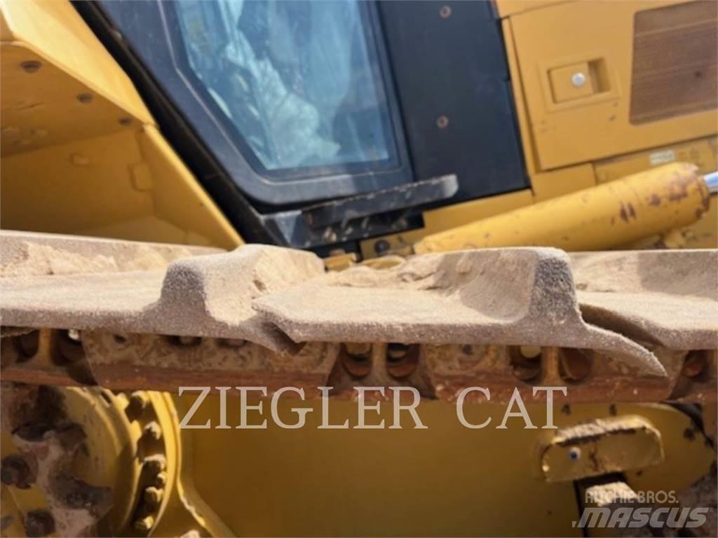 CAT D6N Dozers - Tratores rastos