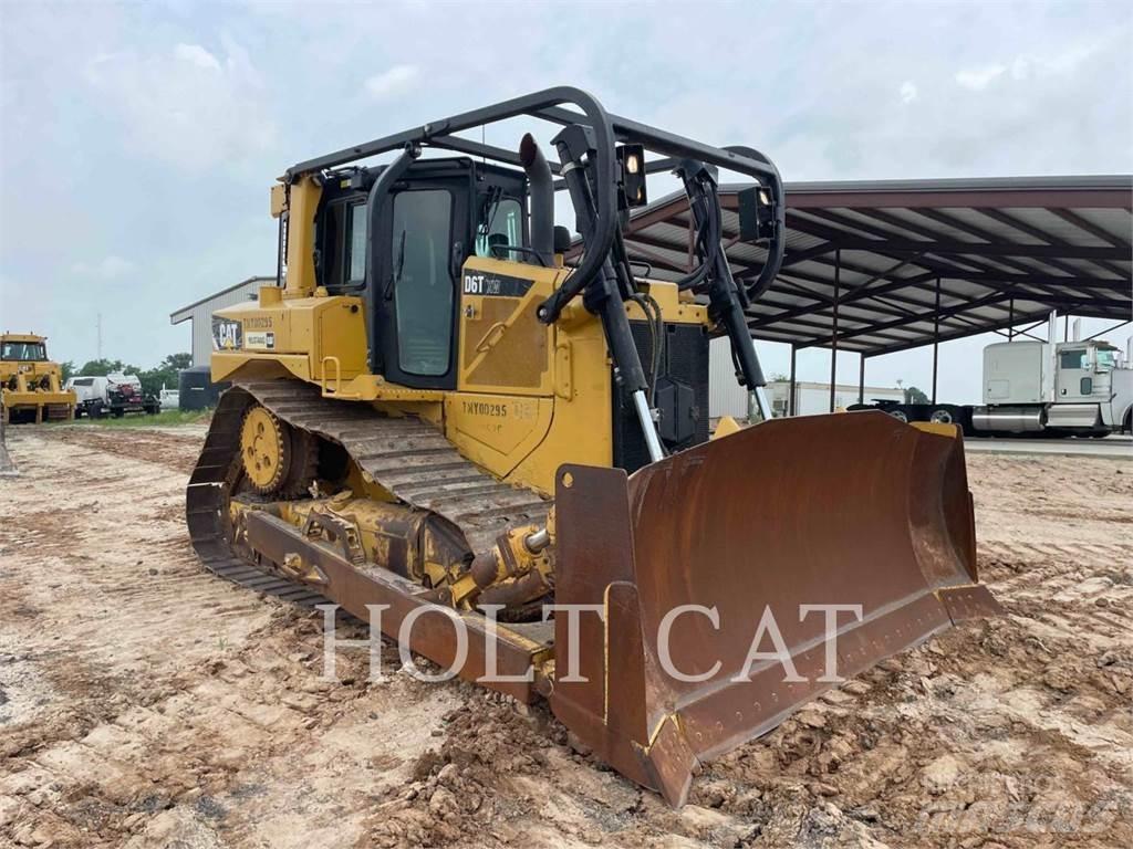CAT D6T Dozers - Tratores rastos
