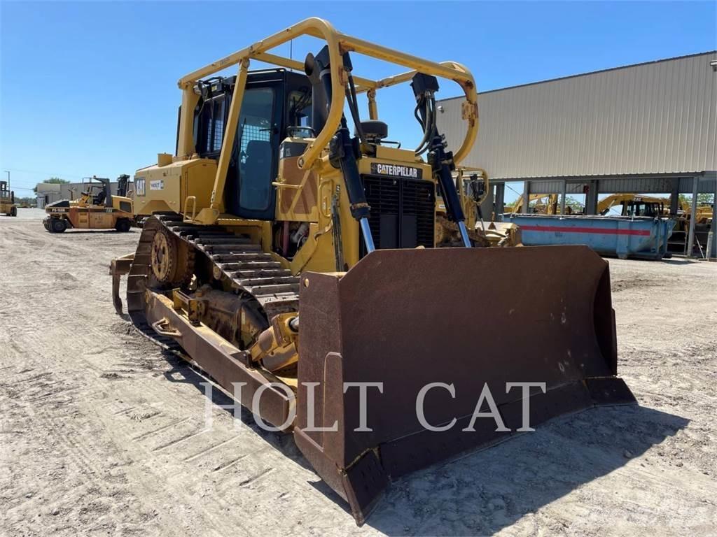 CAT D6T Dozers - Tratores rastos