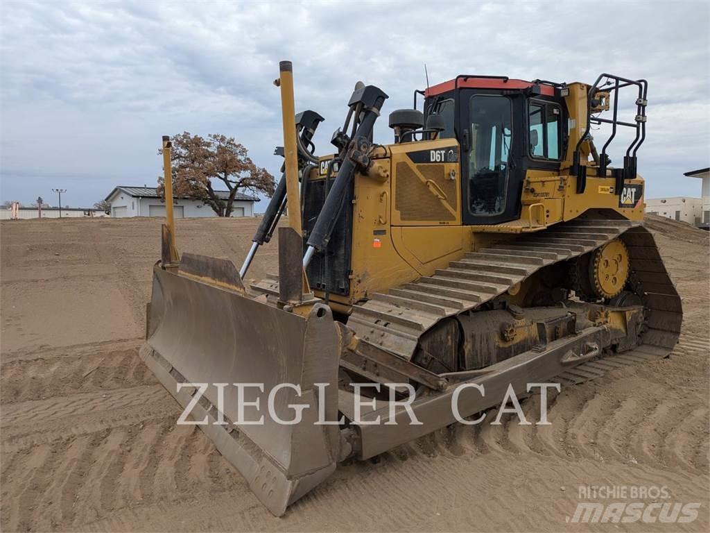 CAT D6T Dozers - Tratores rastos