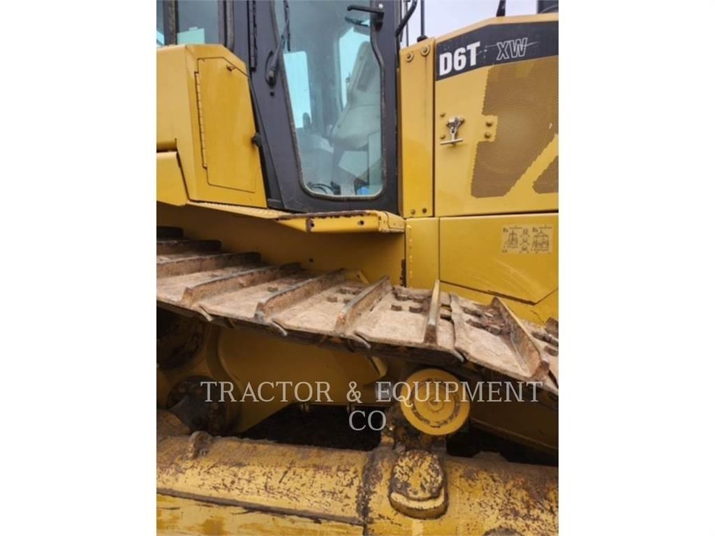 CAT D6T Dozers - Tratores rastos