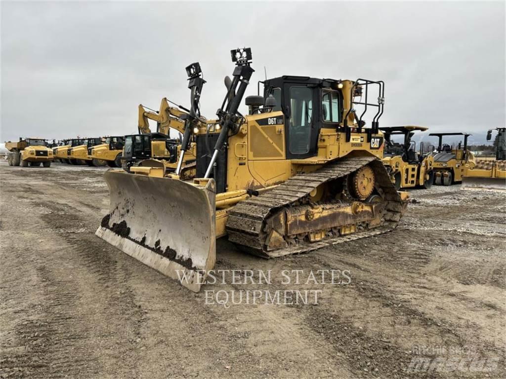 CAT D6T Dozers - Tratores rastos