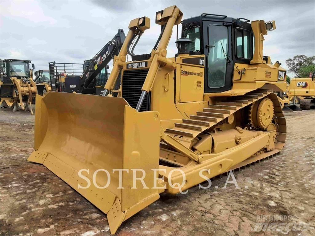 CAT D6T Dozers - Tratores rastos