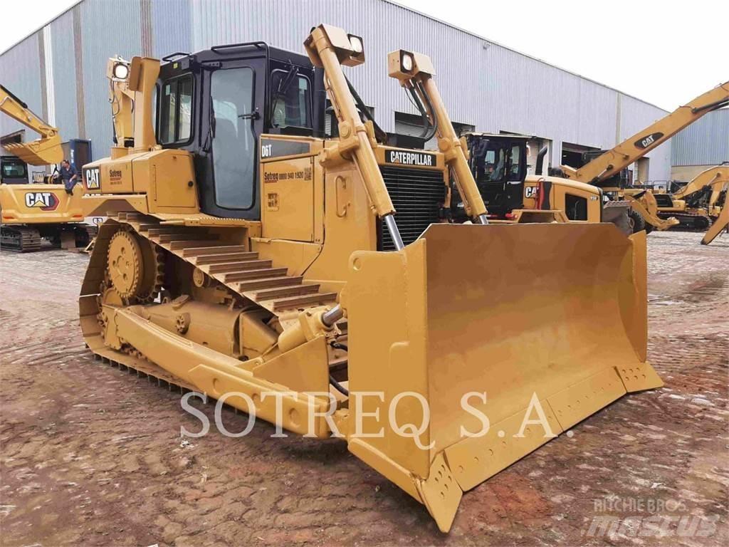 CAT D6T Dozers - Tratores rastos