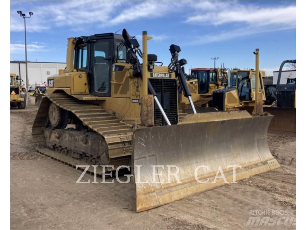CAT D6T Dozers - Tratores rastos