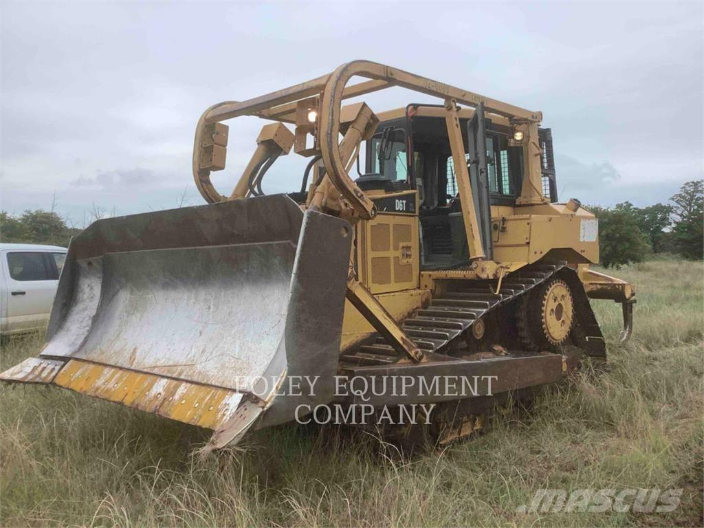 CAT D6T Dozers - Tratores rastos