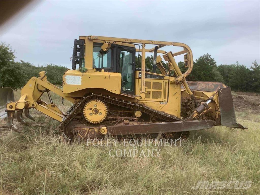 CAT D6T Dozers - Tratores rastos