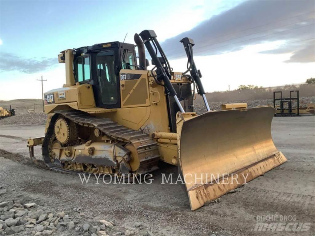 CAT D6T Dozers - Tratores rastos
