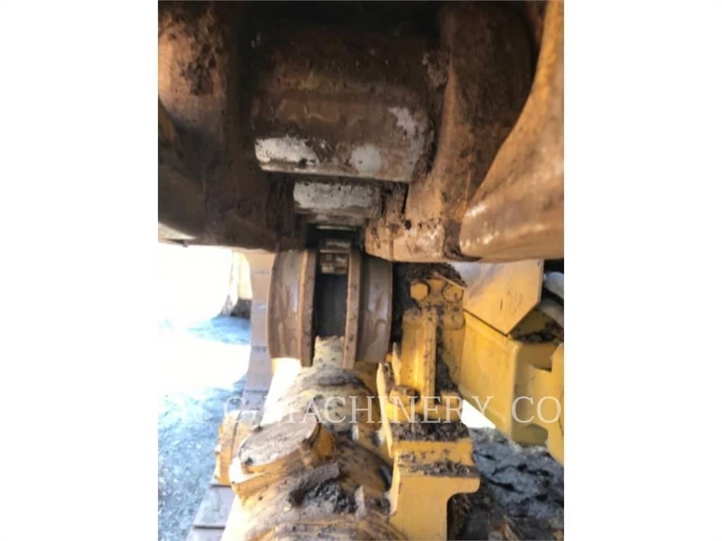CAT D6T LGPVP Dozers - Tratores rastos