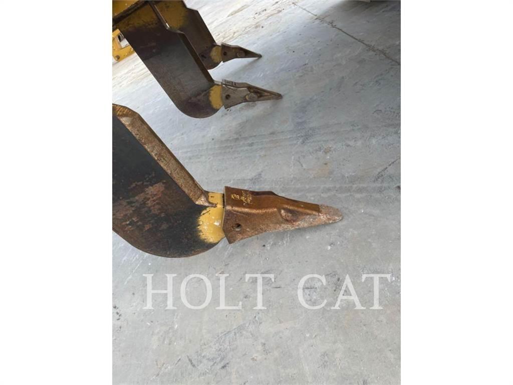 CAT D6XELGPVP3 Dozers - Tratores rastos