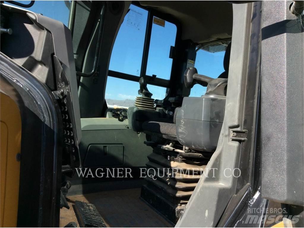 CAT D7E Dozers - Tratores rastos