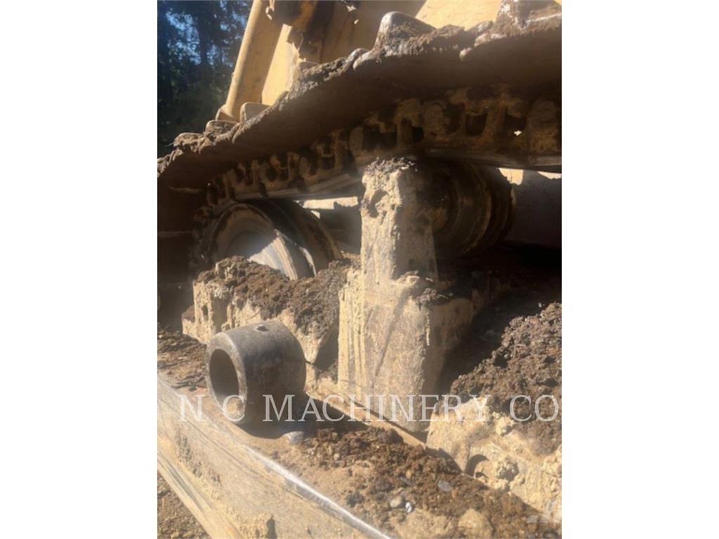 CAT D7G Dozers - Tratores rastos