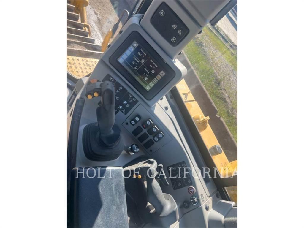 CAT D8 Dozers - Tratores rastos