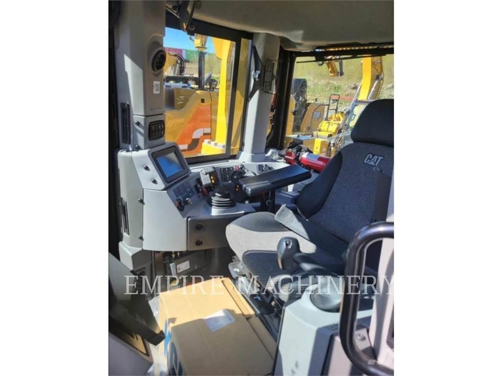 CAT D8-21 Dozers - Tratores rastos