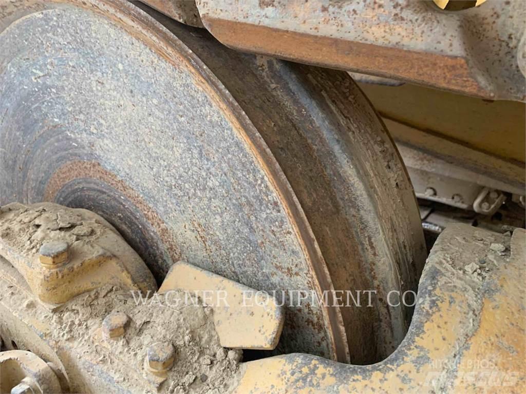 CAT D8H Dozers - Tratores rastos