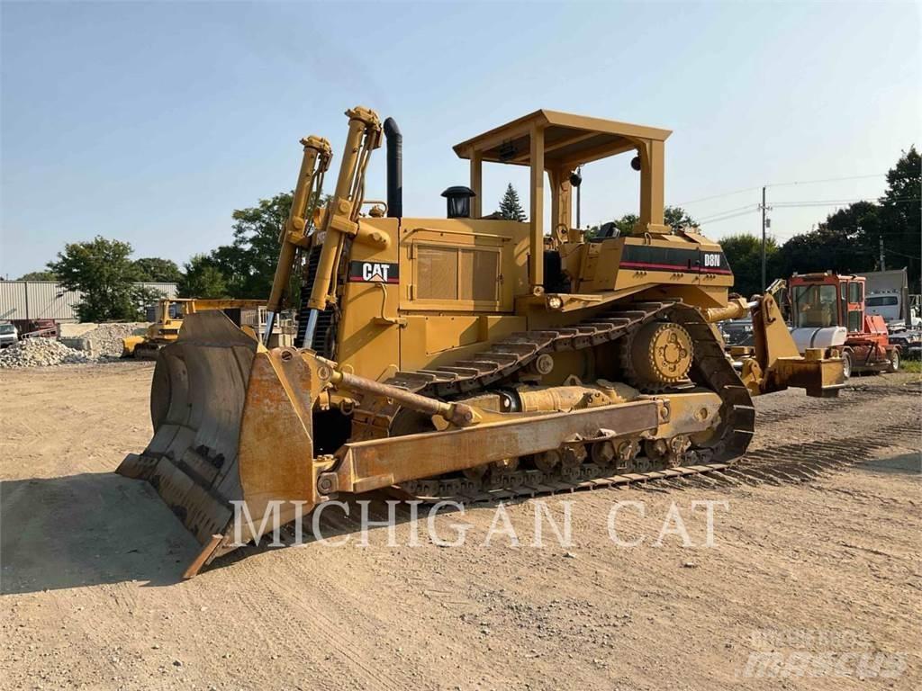 CAT D8N Dozers - Tratores rastos