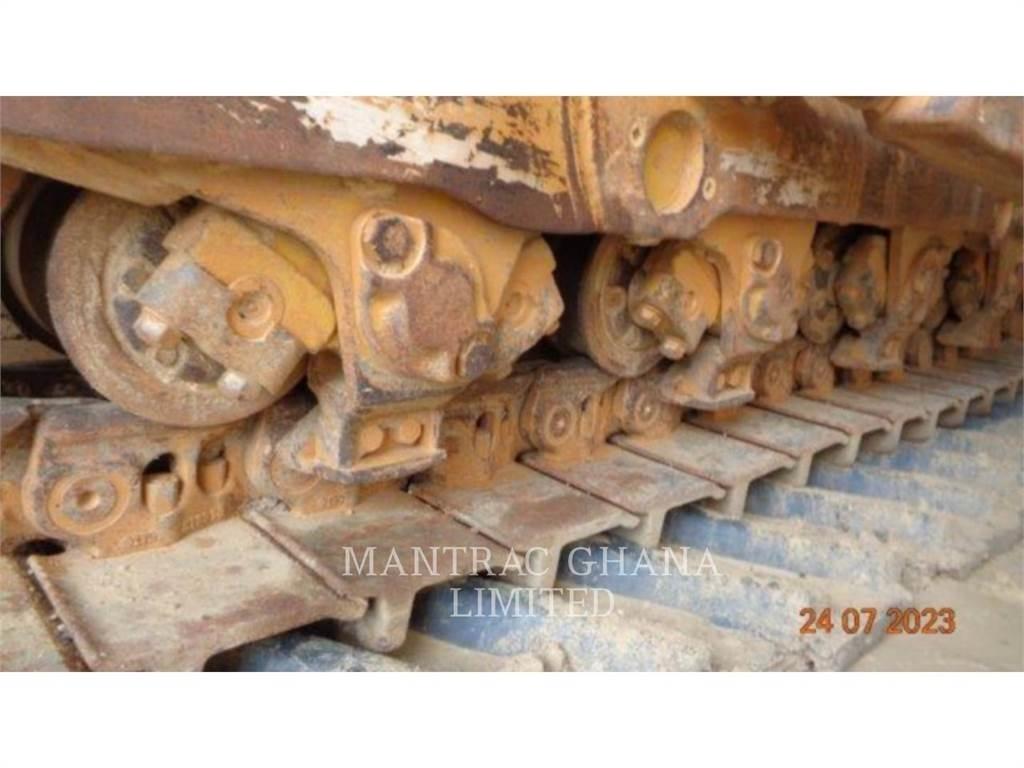 CAT D8R Dozers - Tratores rastos