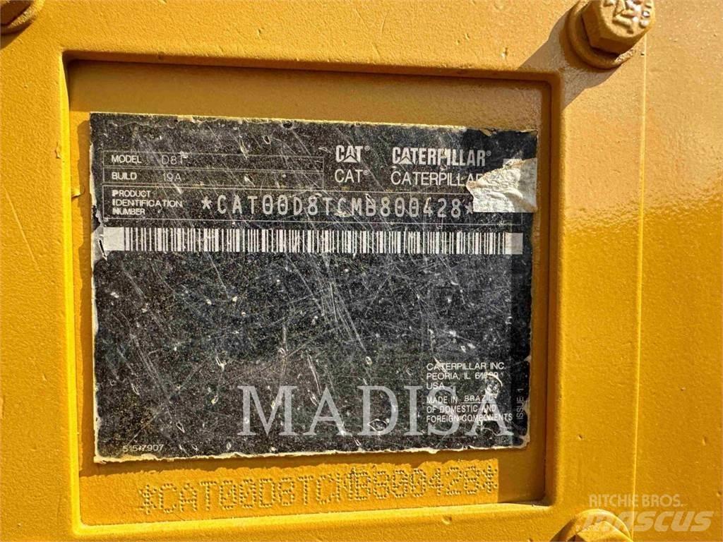 CAT D8T Dozers - Tratores rastos