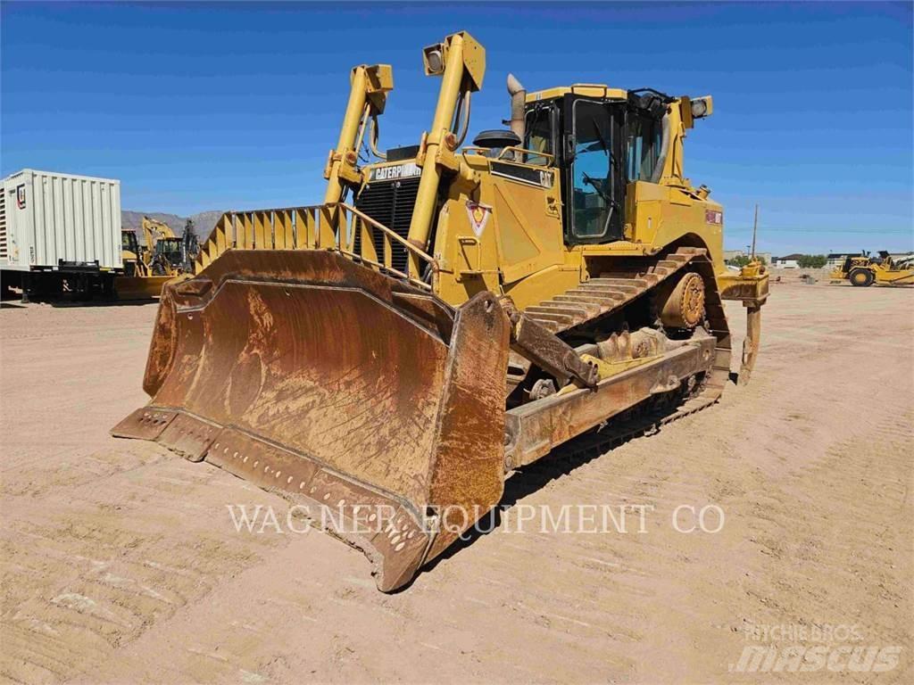 CAT D8T Dozers - Tratores rastos