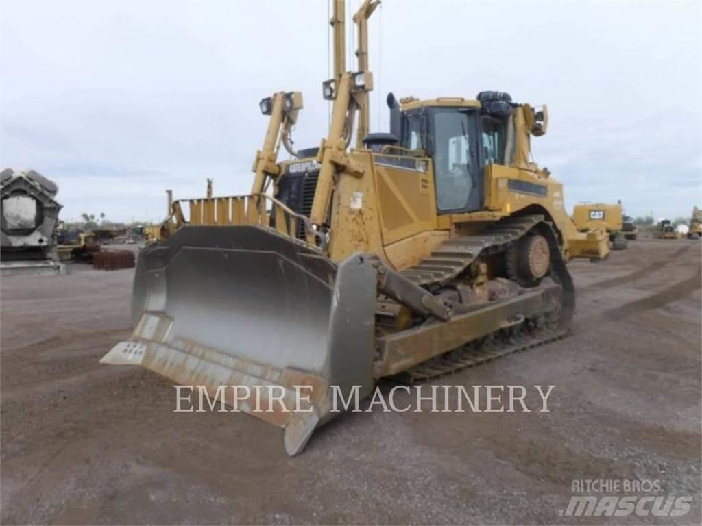 CAT D8T Dozers - Tratores rastos