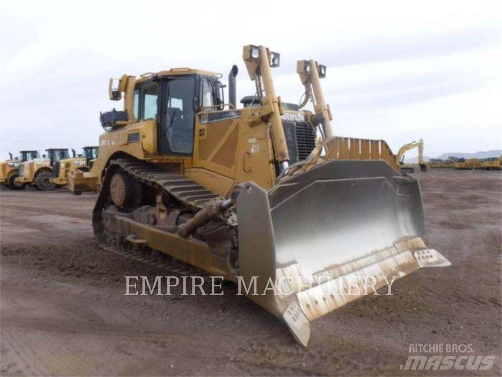 CAT D8T Dozers - Tratores rastos