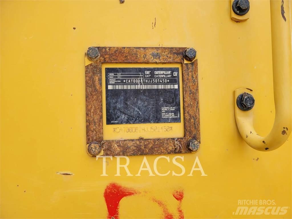 CAT D8T Dozers - Tratores rastos