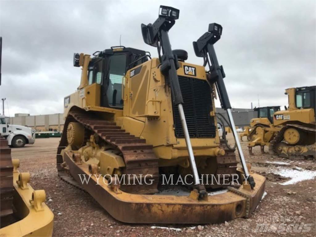 CAT D8T Dozers - Tratores rastos