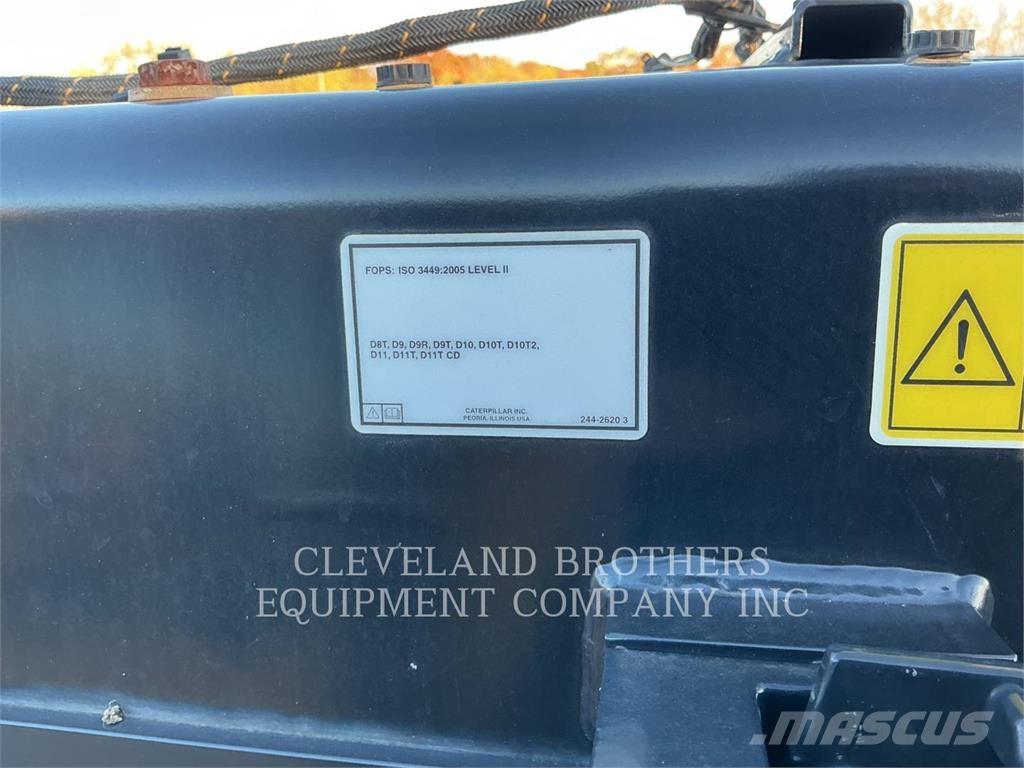 CAT D9 Dozers - Tratores rastos