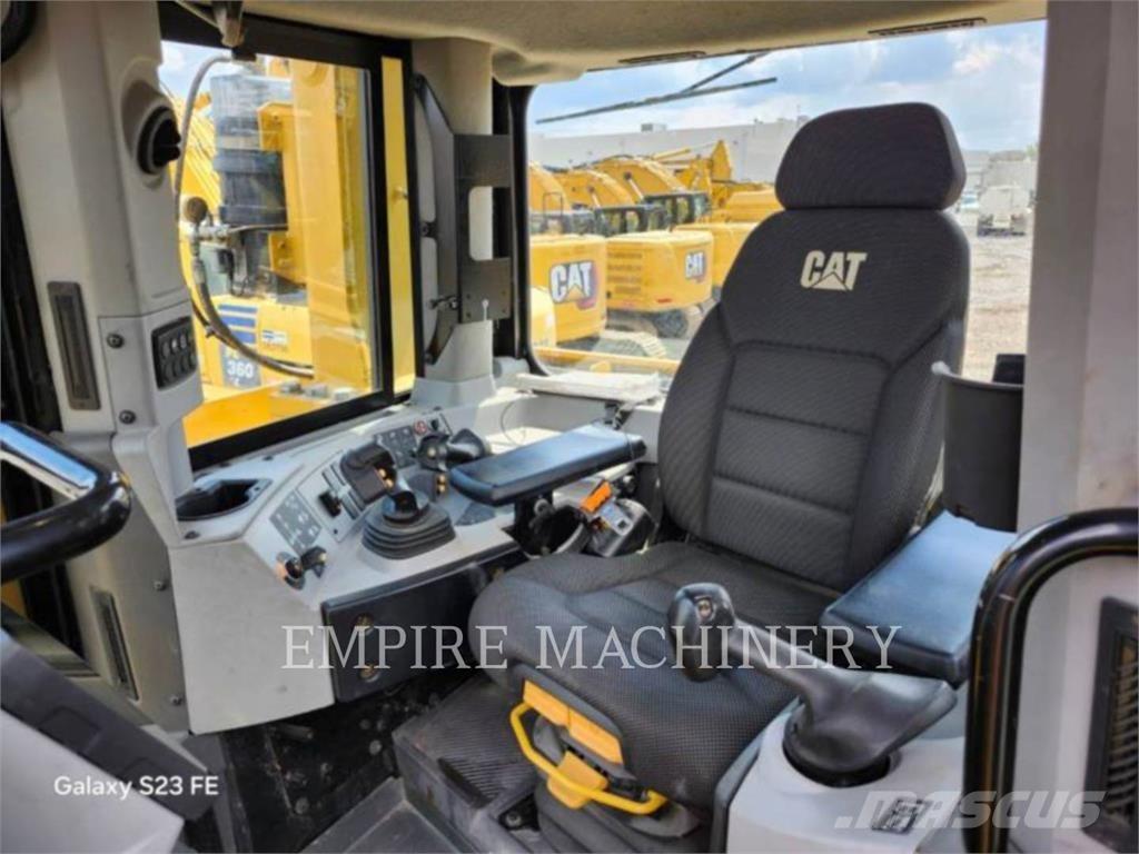CAT D9-07A Dozers - Tratores rastos