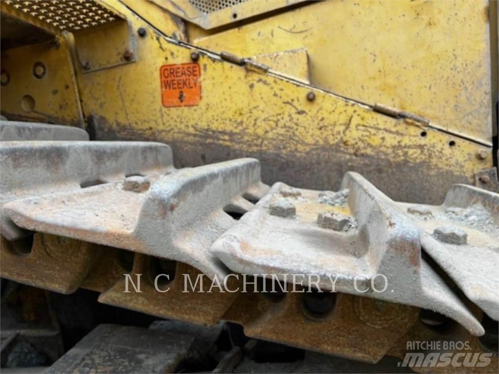CAT D9N Dozers - Tratores rastos