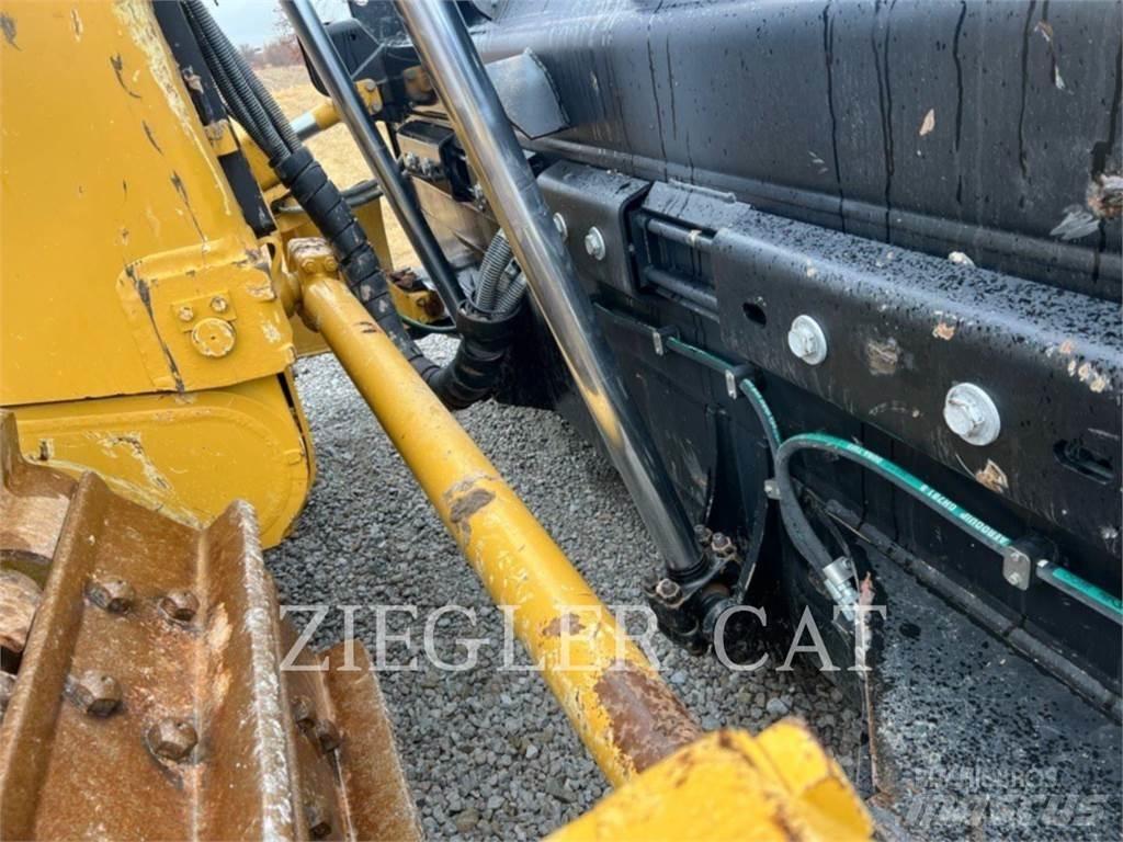 CAT D9T Dozers - Tratores rastos