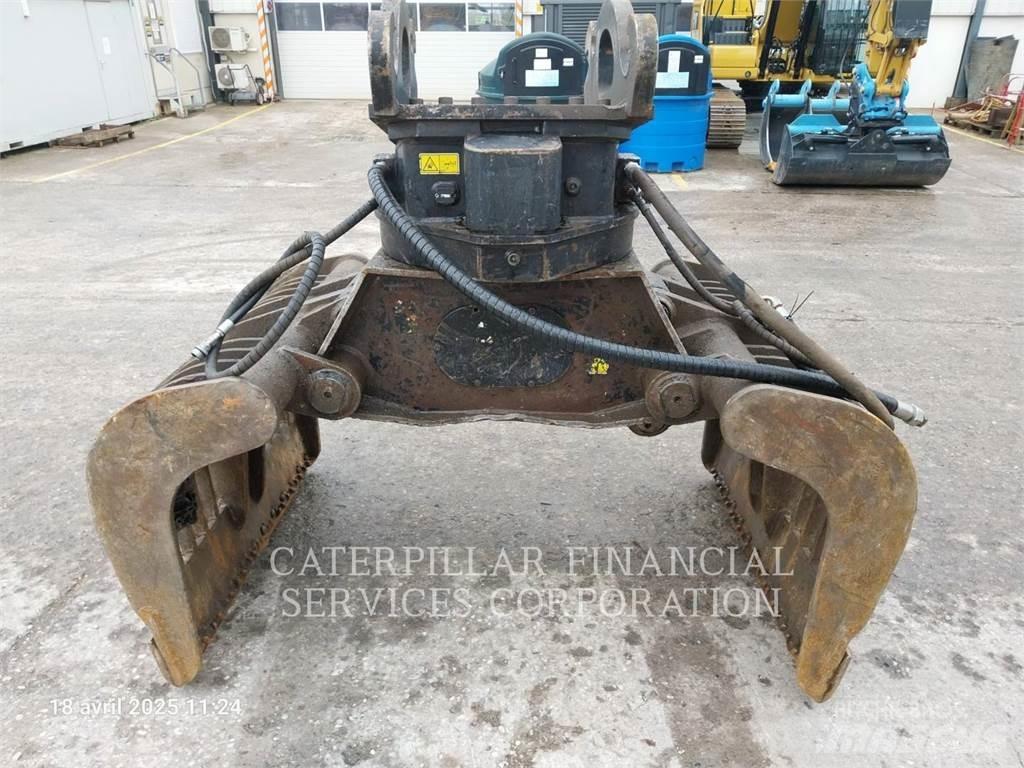 CAT G332 Garras