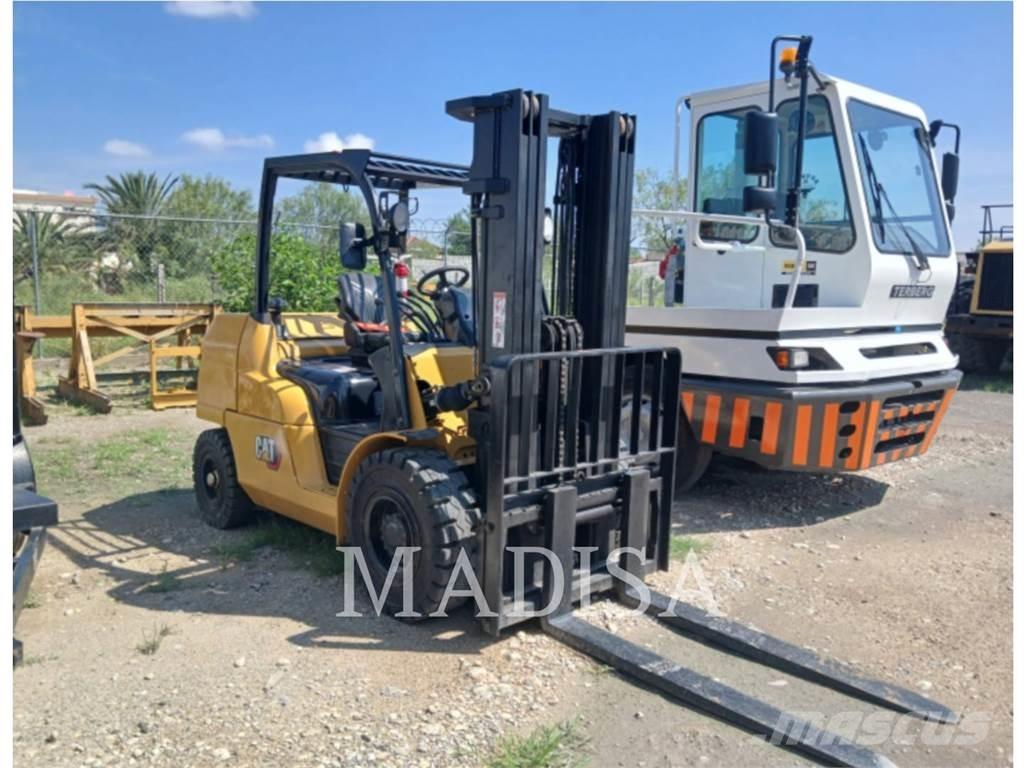 CAT LIFT TRUCKS DP50CNM Empilhadores Diesel