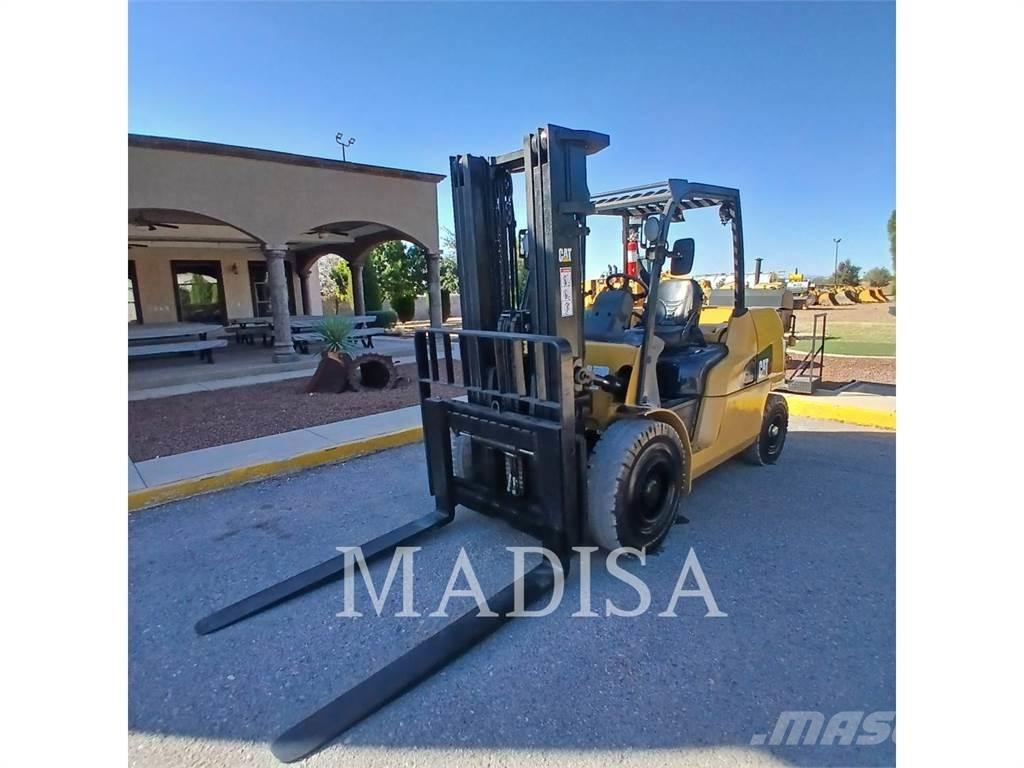 CAT LIFT TRUCKS DP50NM1 Empilhadores Diesel