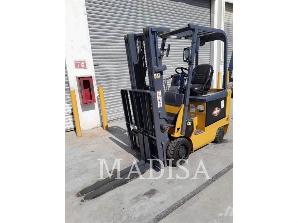 CAT LIFT TRUCKS E3500 Empilhadores - Outros
