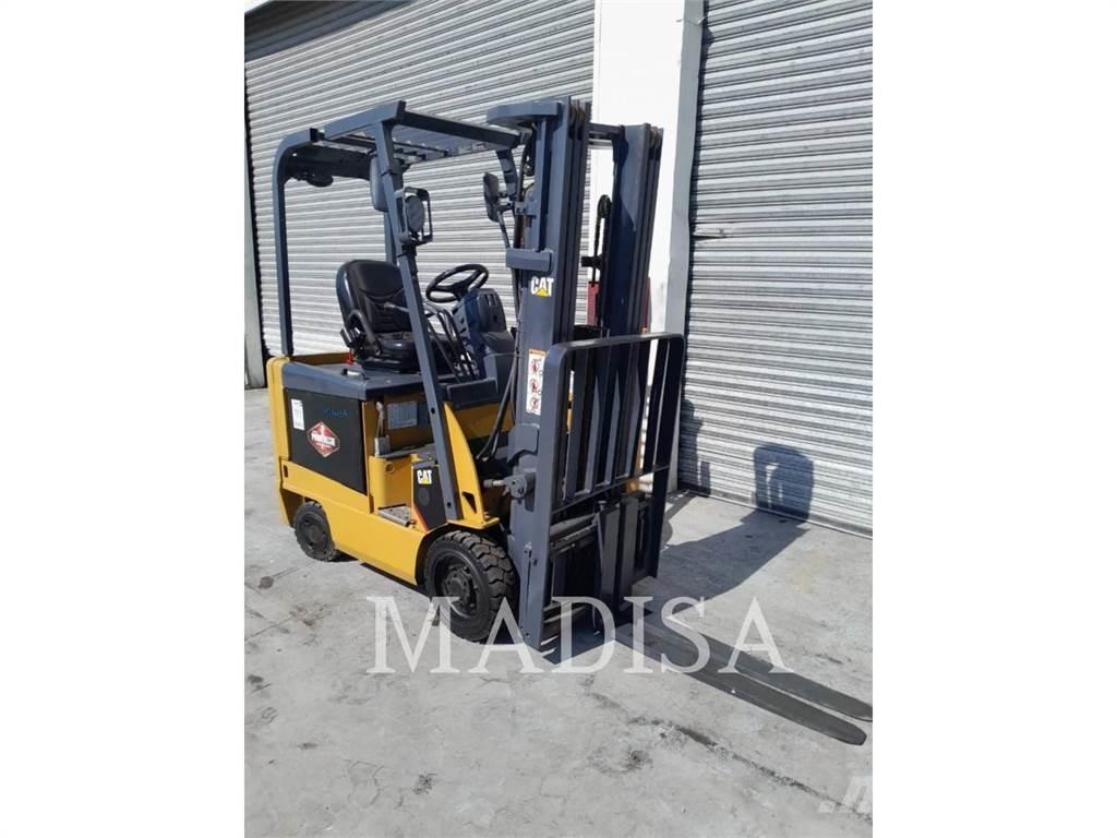 CAT LIFT TRUCKS E3500 Empilhadores - Outros