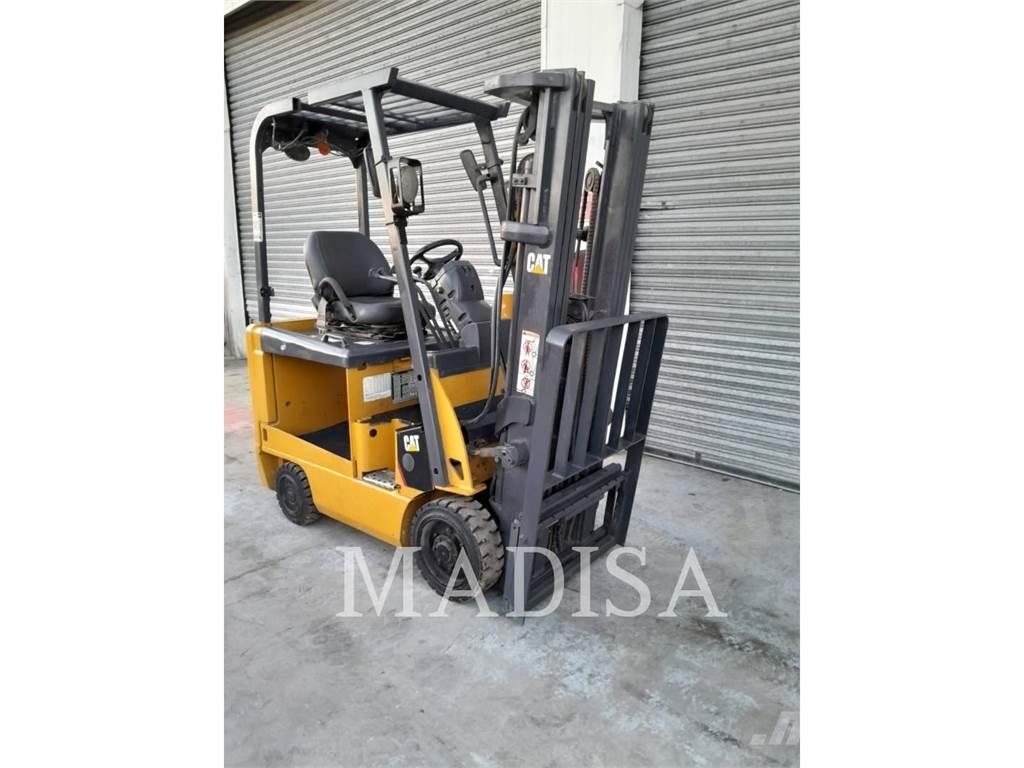 CAT LIFT TRUCKS E3500-AC Empilhadores - Outros