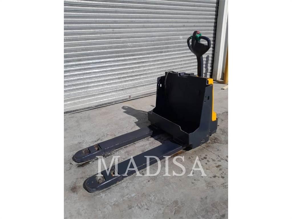 CAT LIFT TRUCKS EJE120E Carros de golfe