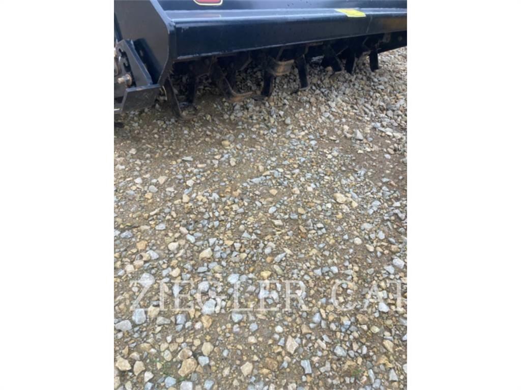 CAT LT118 Grades mecânicas e moto-cultivadores