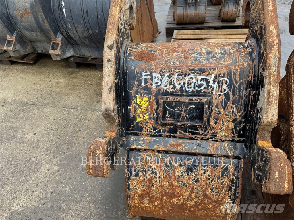 CAT M316F Escavadoras de rodas