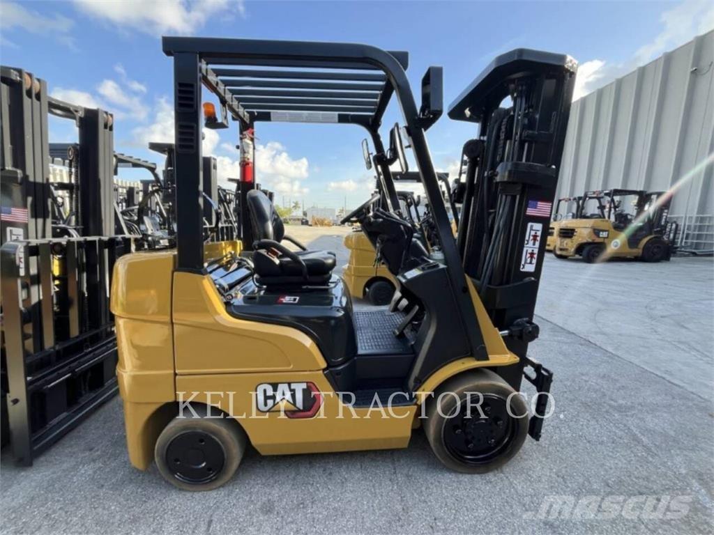CAT MCF2C5000 Empilhadores a gás