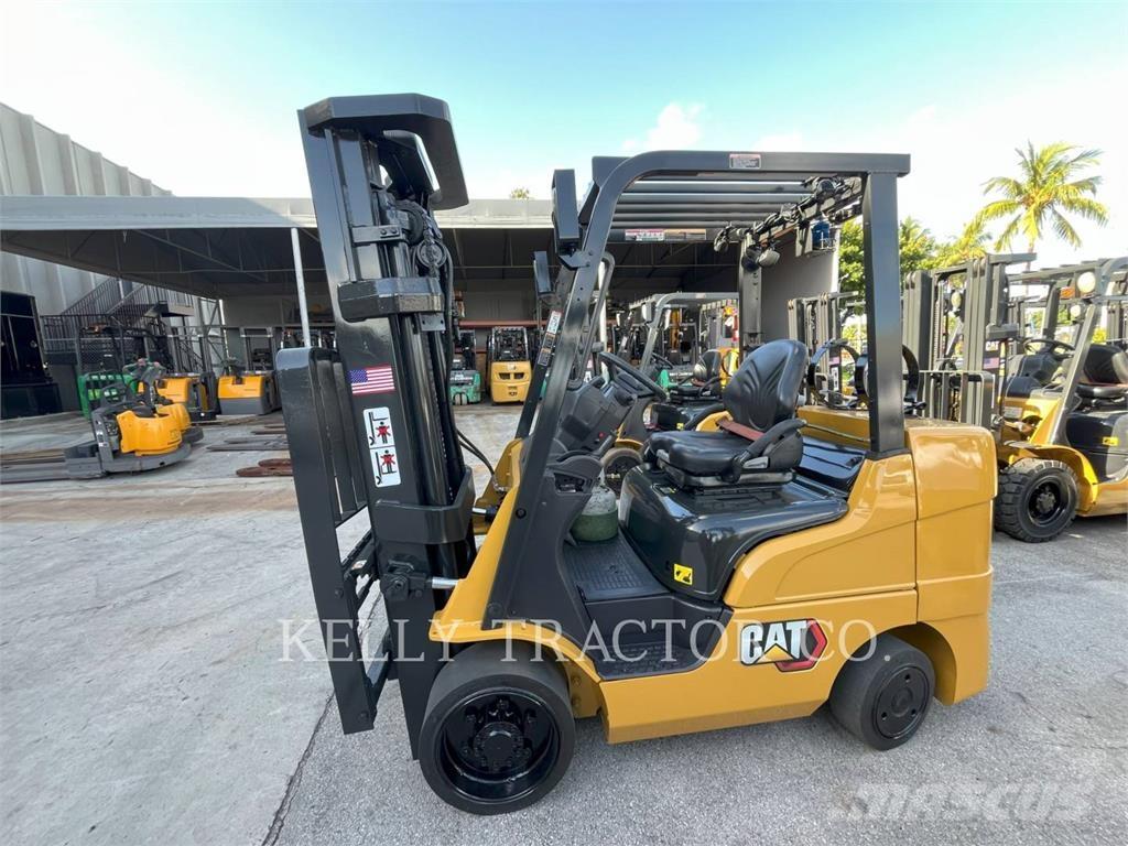 CAT MCF2C60004 Empilhadores a gás