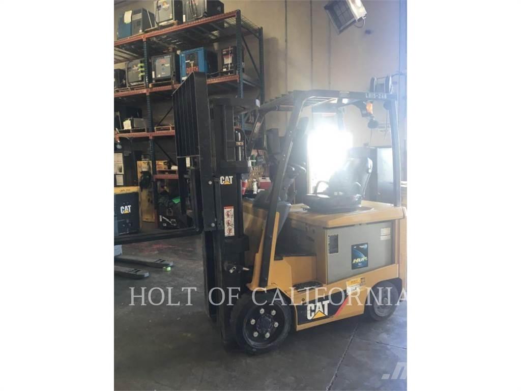 CAT MITSUBISHI EC25N2 Empilhadores eléctricos