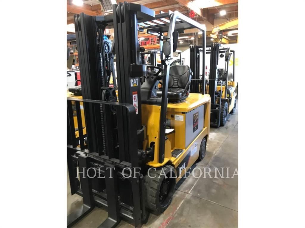 CAT MITSUBISHI EC30N3 Empilhadores eléctricos