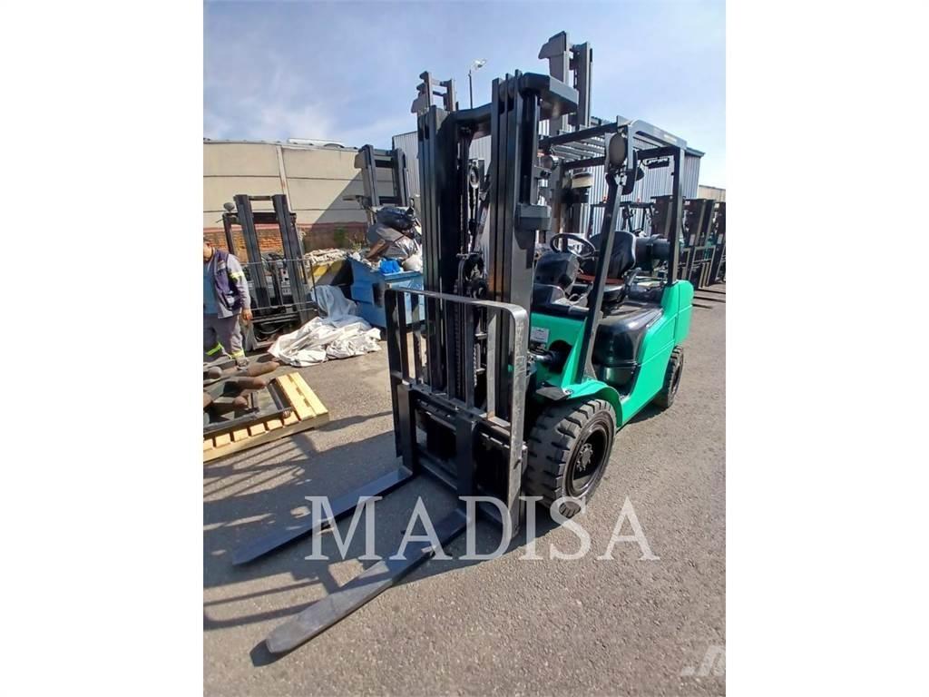 CAT MITSUBISHI FG30N-LP Empilhadores - Outros