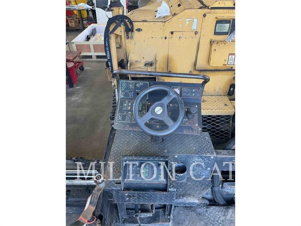 CAT P385B-2194 Espalhadoras de asfalto