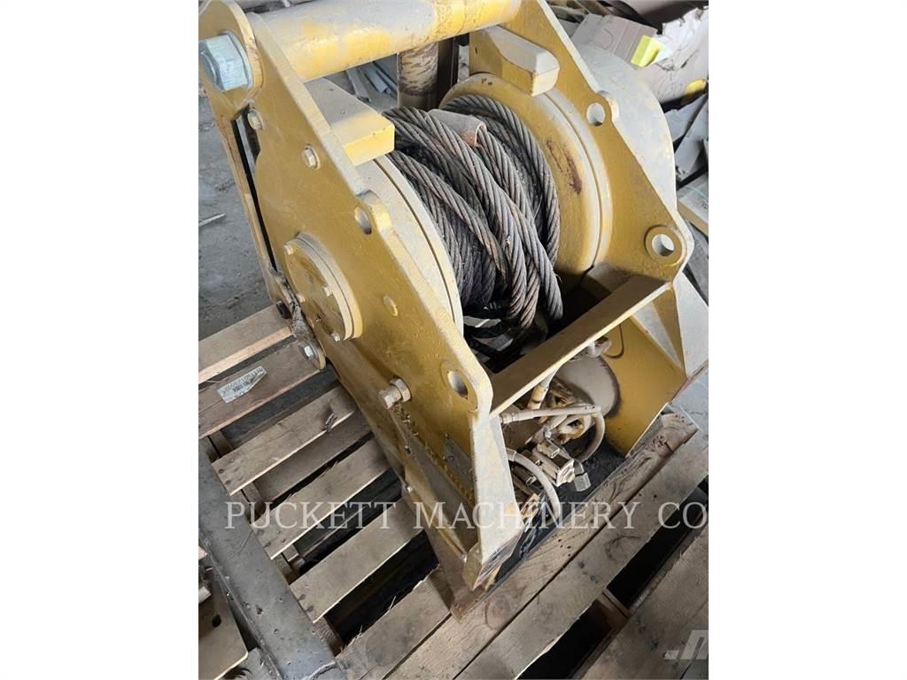 CAT PA40 Guinchos