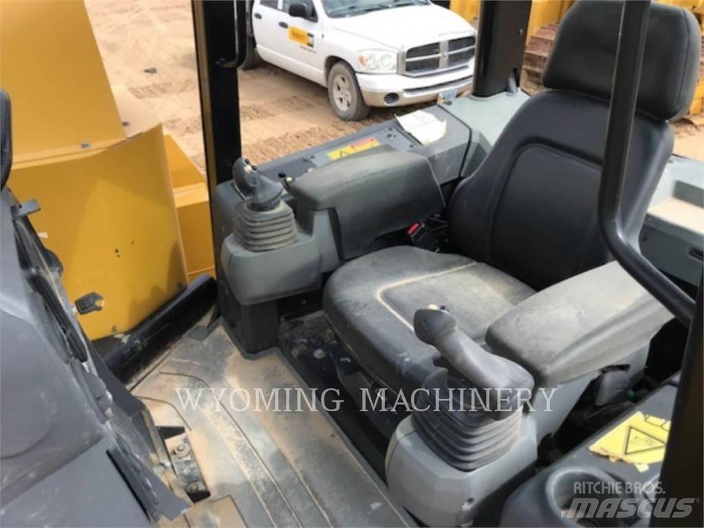 CAT PL61 Bulldozers assentadores de tubos