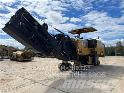 CAT PM822 Moinhos de asfalto a frio