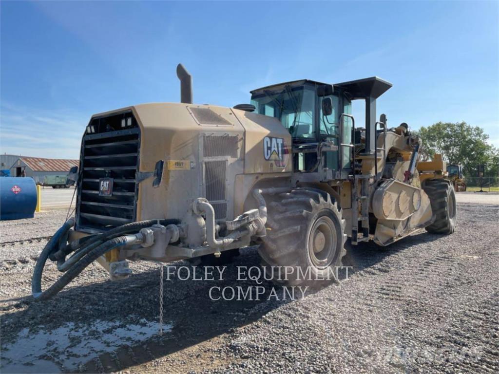 CAT RM500B Espalhadoras de asfalto